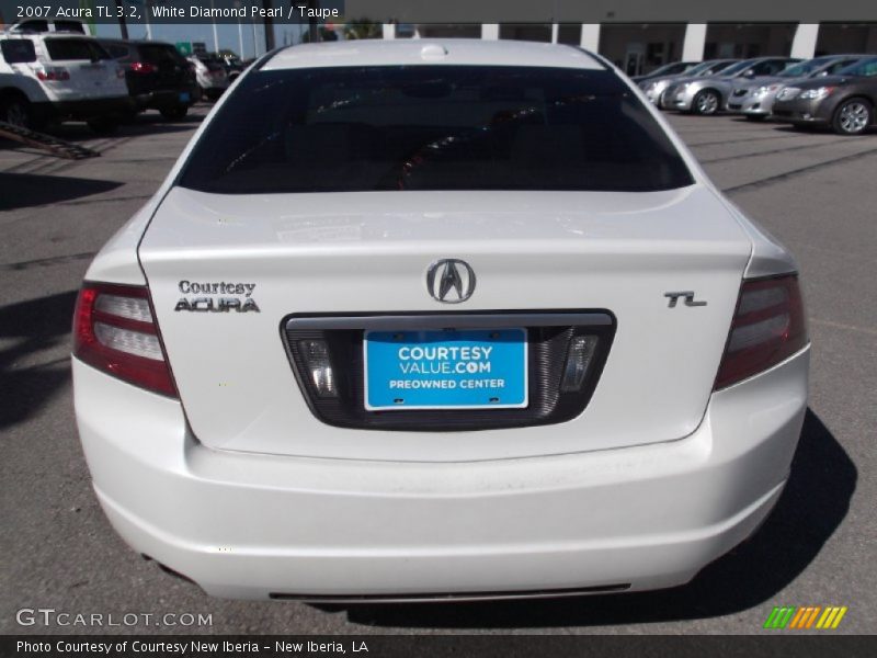 White Diamond Pearl / Taupe 2007 Acura TL 3.2