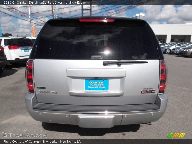 Pure Silver Metallic / Ebony 2010 GMC Yukon Denali AWD