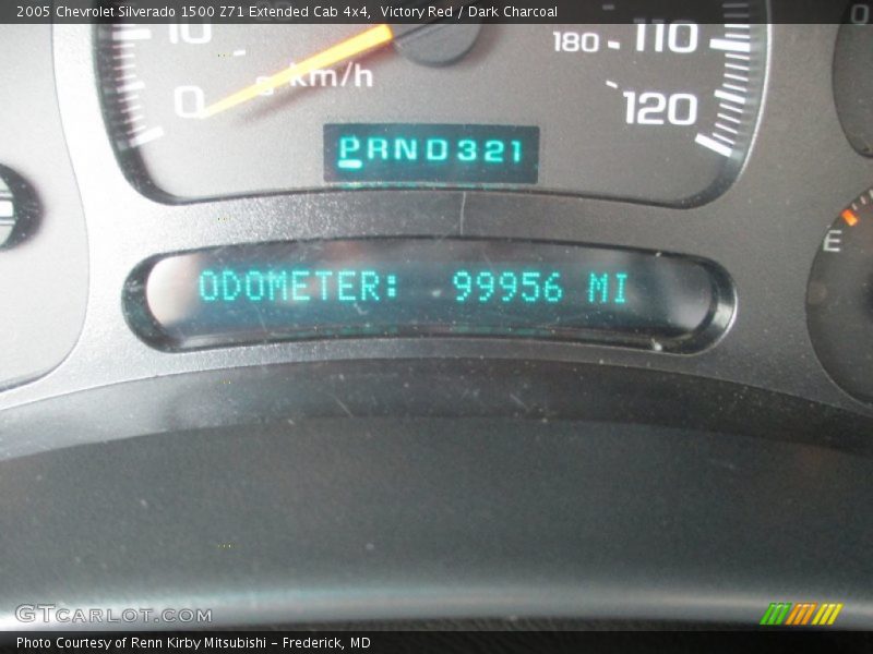 Victory Red / Dark Charcoal 2005 Chevrolet Silverado 1500 Z71 Extended Cab 4x4