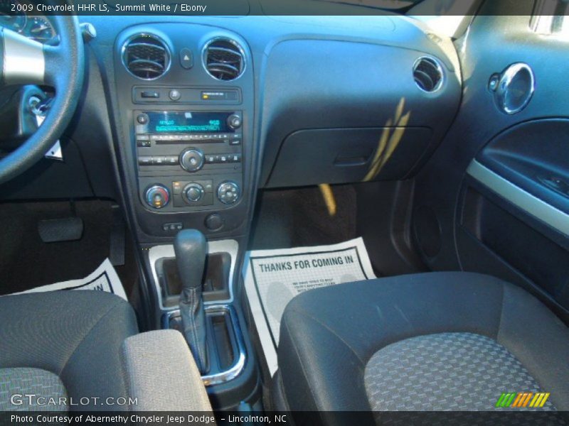 Summit White / Ebony 2009 Chevrolet HHR LS