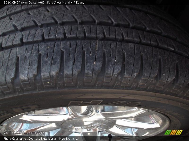 Pure Silver Metallic / Ebony 2010 GMC Yukon Denali AWD