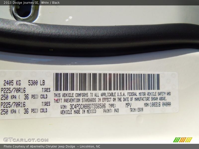 White / Black 2013 Dodge Journey SE