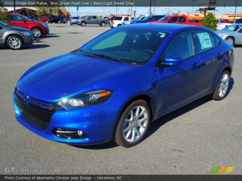 Front 3/4 View of 2013 Dart Rallye