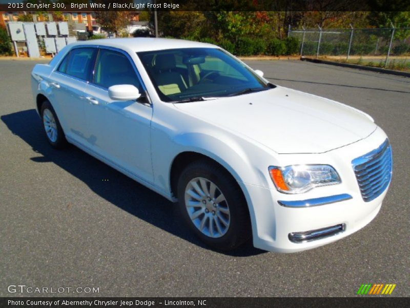Bright White / Black/Light Frost Beige 2013 Chrysler 300