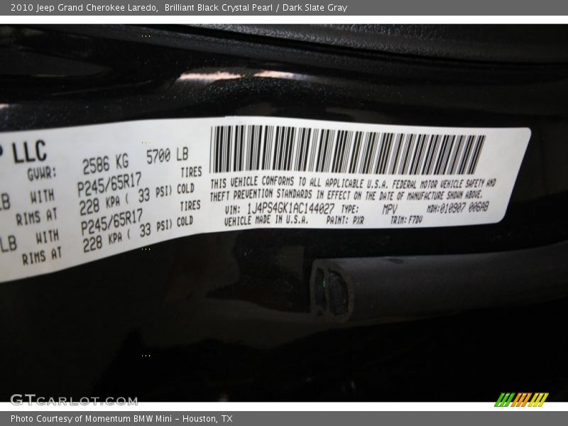 Brilliant Black Crystal Pearl / Dark Slate Gray 2010 Jeep Grand Cherokee Laredo