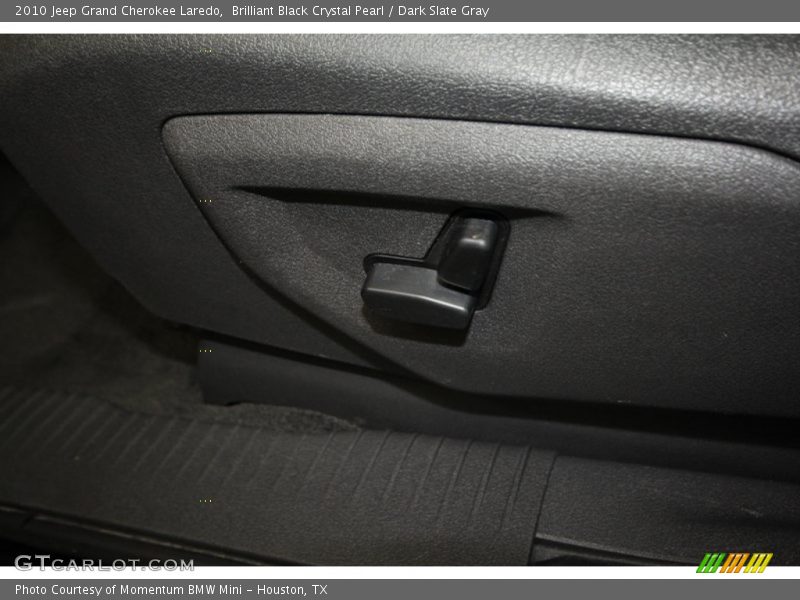 Brilliant Black Crystal Pearl / Dark Slate Gray 2010 Jeep Grand Cherokee Laredo