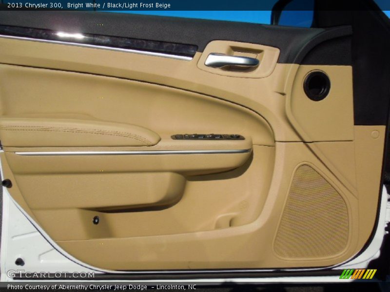 Bright White / Black/Light Frost Beige 2013 Chrysler 300