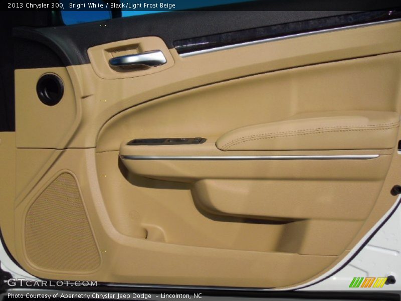 Bright White / Black/Light Frost Beige 2013 Chrysler 300