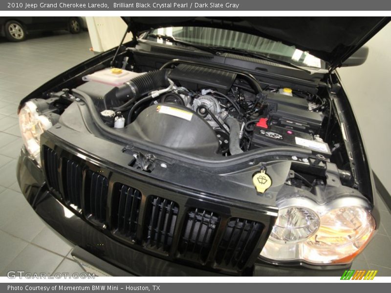 Brilliant Black Crystal Pearl / Dark Slate Gray 2010 Jeep Grand Cherokee Laredo