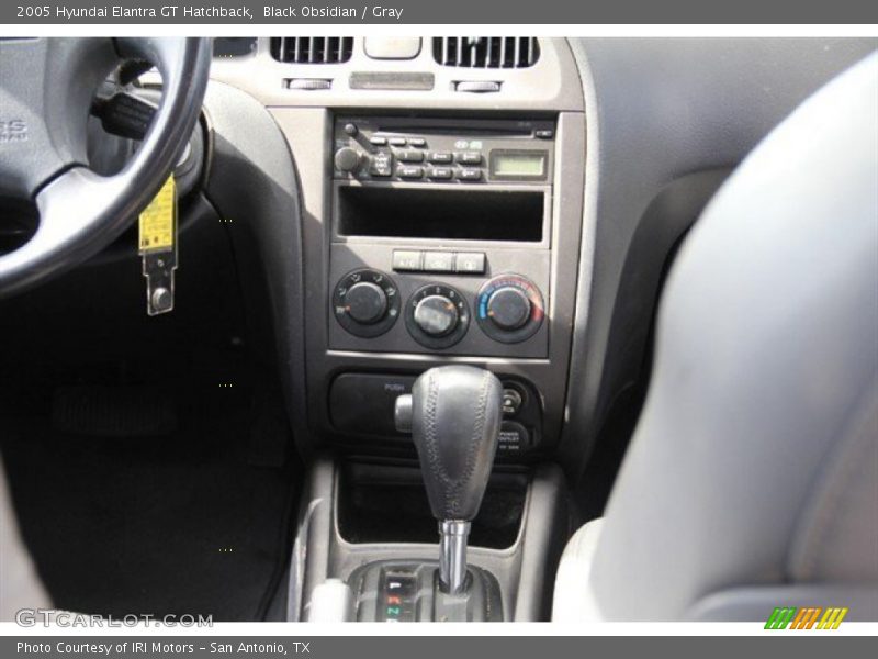 Black Obsidian / Gray 2005 Hyundai Elantra GT Hatchback