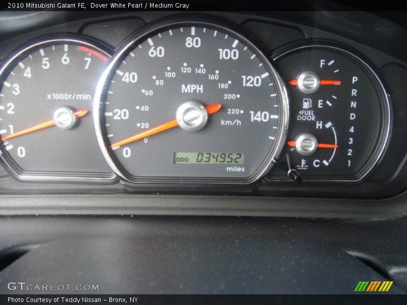 Dover White Pearl / Medium Gray 2010 Mitsubishi Galant FE