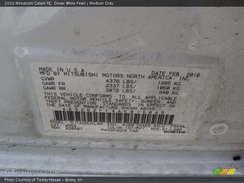 Dover White Pearl / Medium Gray 2010 Mitsubishi Galant FE