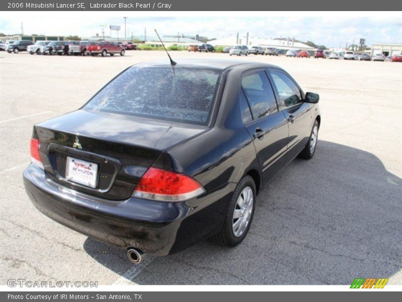 Labrador Black Pearl / Gray 2006 Mitsubishi Lancer SE