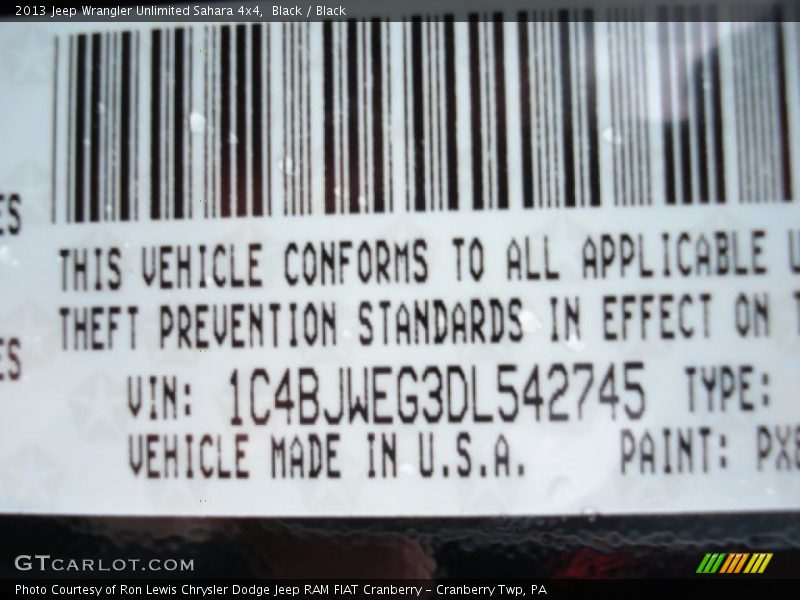 Black / Black 2013 Jeep Wrangler Unlimited Sahara 4x4