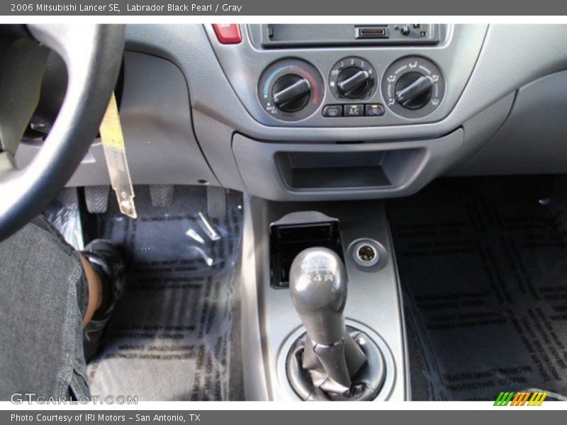 Labrador Black Pearl / Gray 2006 Mitsubishi Lancer SE
