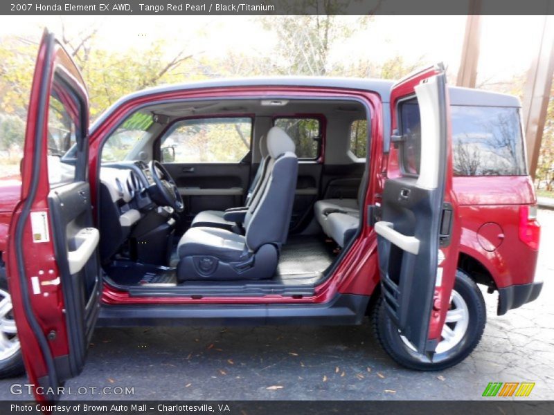  2007 Element EX AWD Black/Titanium Interior