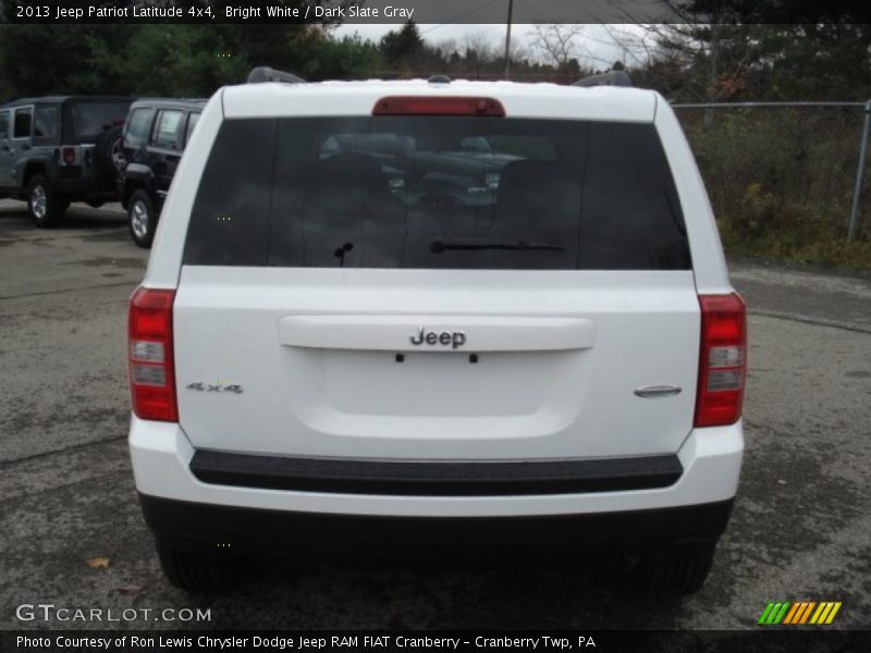 Bright White / Dark Slate Gray 2013 Jeep Patriot Latitude 4x4