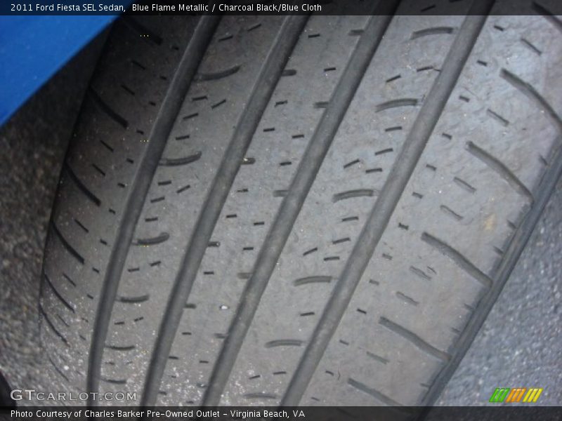 Blue Flame Metallic / Charcoal Black/Blue Cloth 2011 Ford Fiesta SEL Sedan