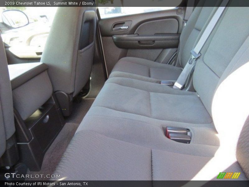 Summit White / Ebony 2009 Chevrolet Tahoe LS