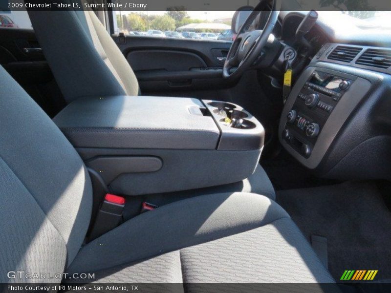 Summit White / Ebony 2009 Chevrolet Tahoe LS
