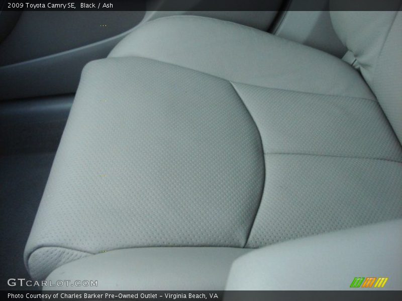Black / Ash 2009 Toyota Camry SE