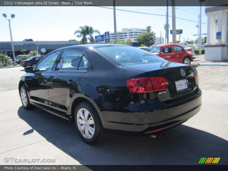 Black / Titan Black 2012 Volkswagen Jetta SE Sedan