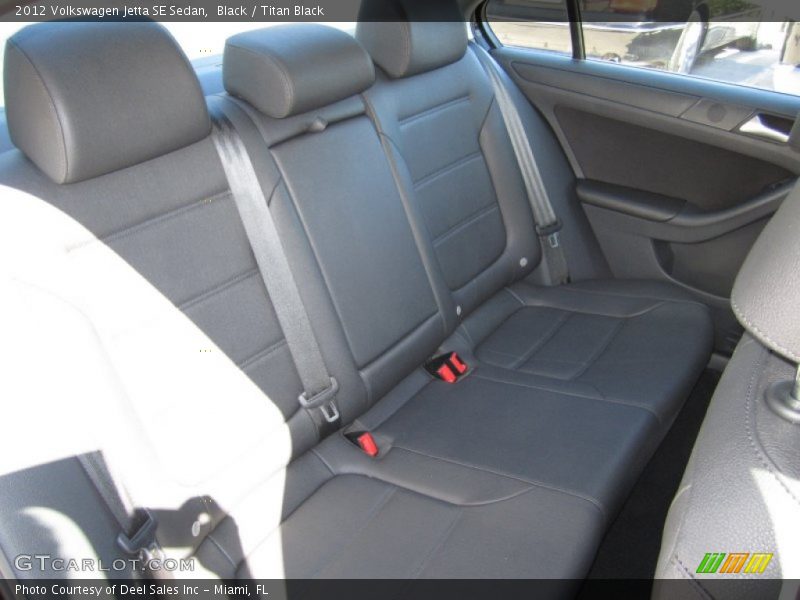 Black / Titan Black 2012 Volkswagen Jetta SE Sedan
