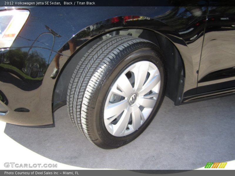 Black / Titan Black 2012 Volkswagen Jetta SE Sedan