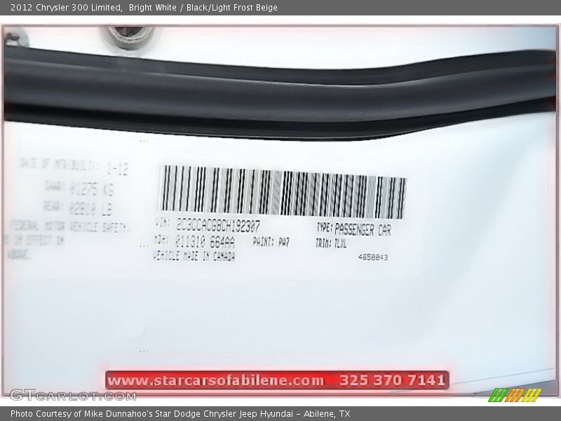 Bright White / Black/Light Frost Beige 2012 Chrysler 300 Limited