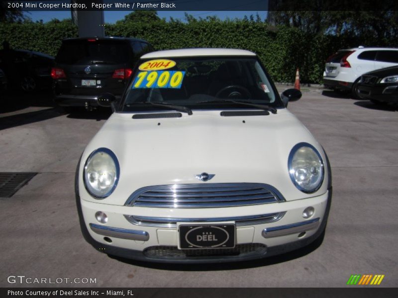 Pepper White / Panther Black 2004 Mini Cooper Hardtop