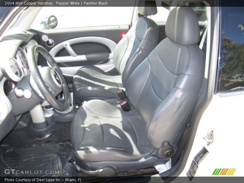 Pepper White / Panther Black 2004 Mini Cooper Hardtop