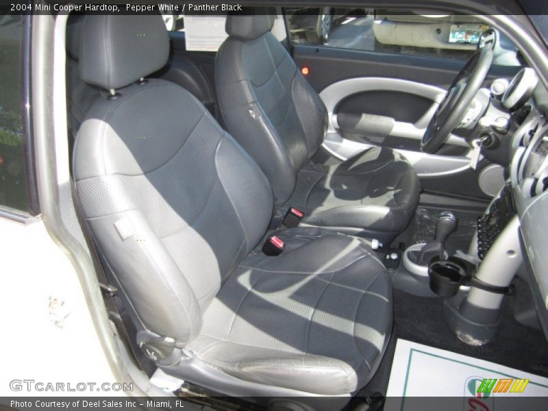 Pepper White / Panther Black 2004 Mini Cooper Hardtop