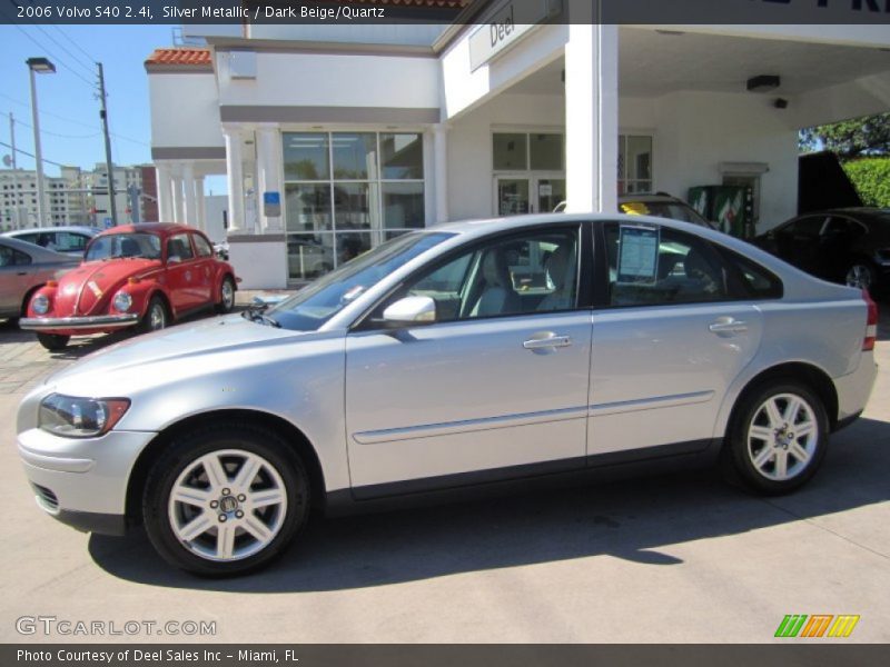 Silver Metallic / Dark Beige/Quartz 2006 Volvo S40 2.4i