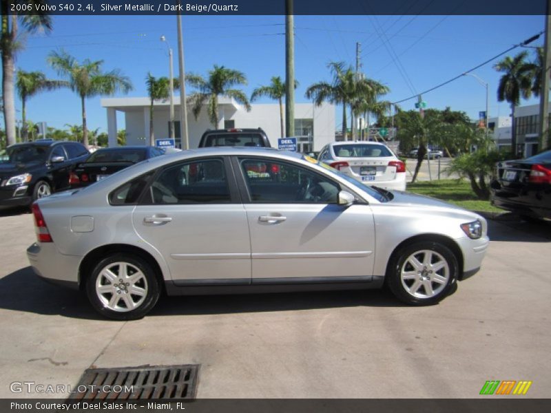 Silver Metallic / Dark Beige/Quartz 2006 Volvo S40 2.4i