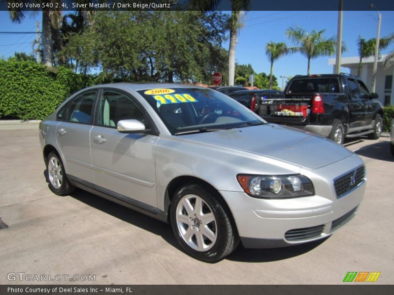 Silver Metallic / Dark Beige/Quartz 2006 Volvo S40 2.4i