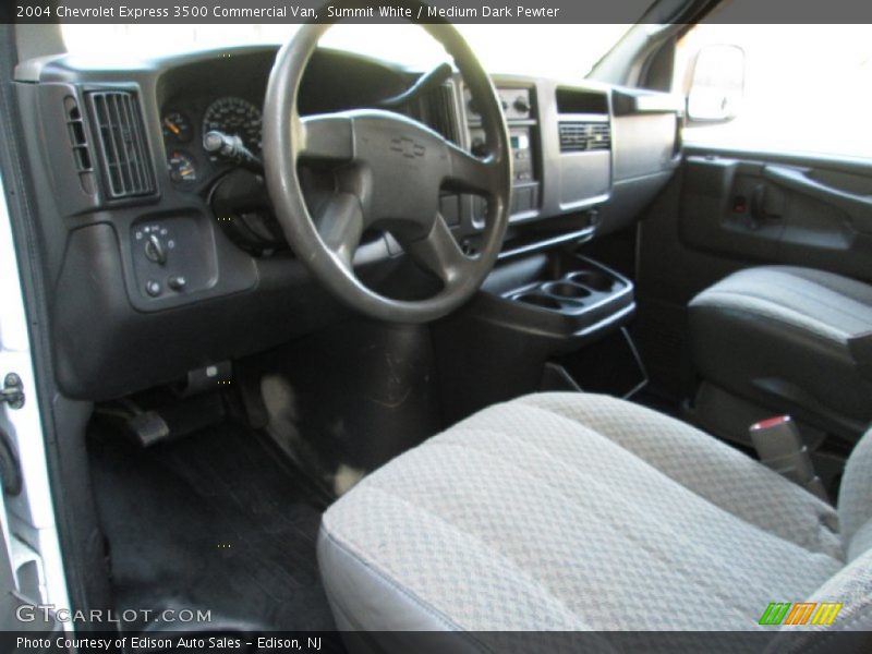 Dashboard of 2004 Express 3500 Commercial Van