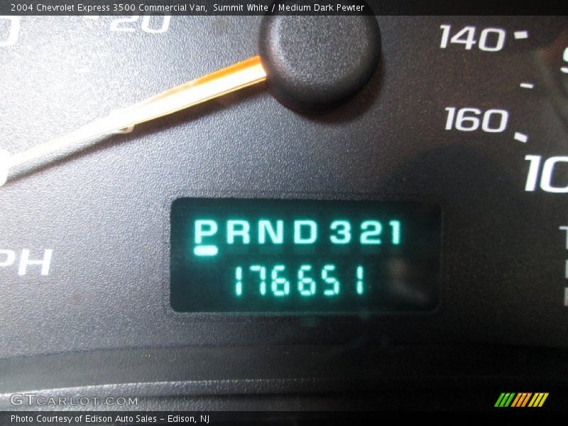Summit White / Medium Dark Pewter 2004 Chevrolet Express 3500 Commercial Van
