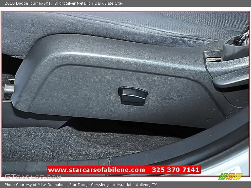 Bright Silver Metallic / Dark Slate Gray 2010 Dodge Journey SXT