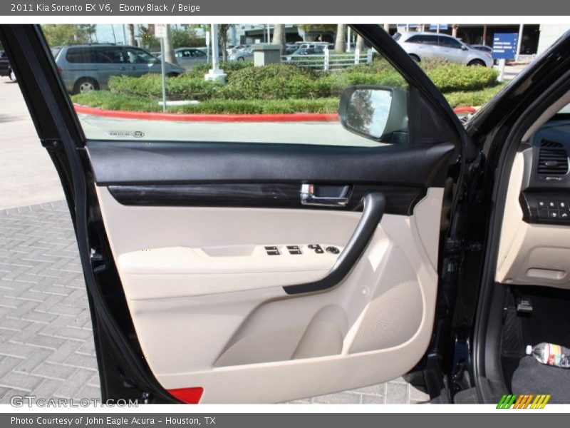 Ebony Black / Beige 2011 Kia Sorento EX V6