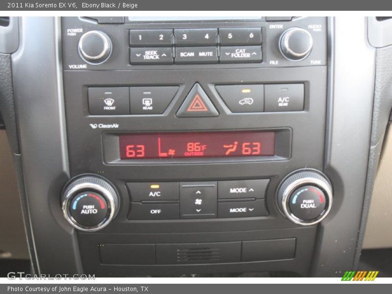 Ebony Black / Beige 2011 Kia Sorento EX V6