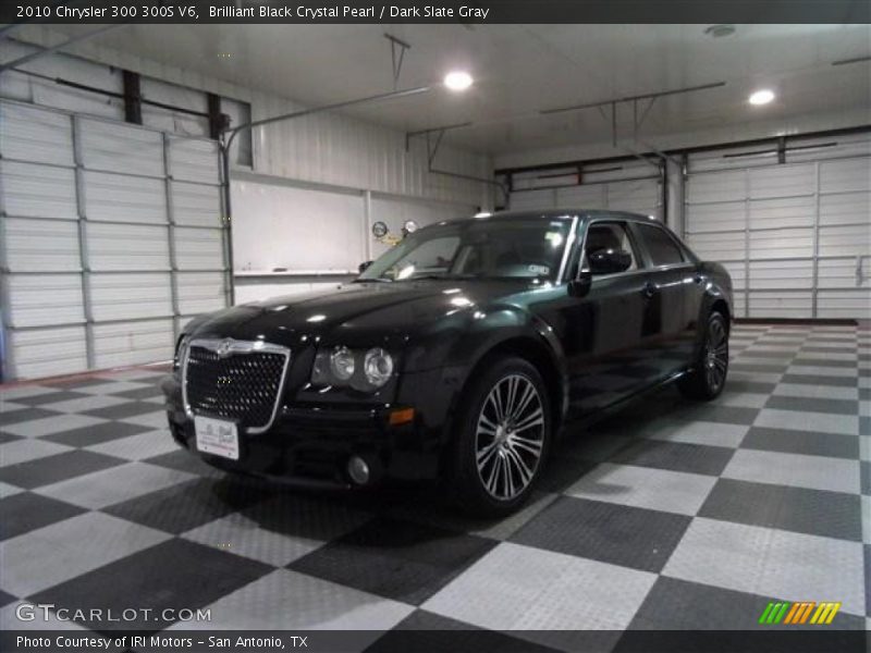 Brilliant Black Crystal Pearl / Dark Slate Gray 2010 Chrysler 300 300S V6