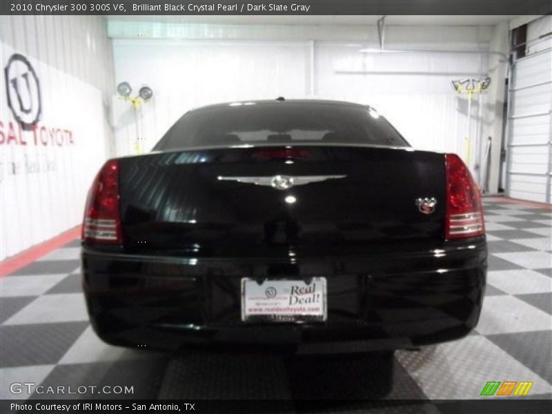 Brilliant Black Crystal Pearl / Dark Slate Gray 2010 Chrysler 300 300S V6
