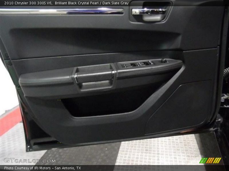 Brilliant Black Crystal Pearl / Dark Slate Gray 2010 Chrysler 300 300S V6