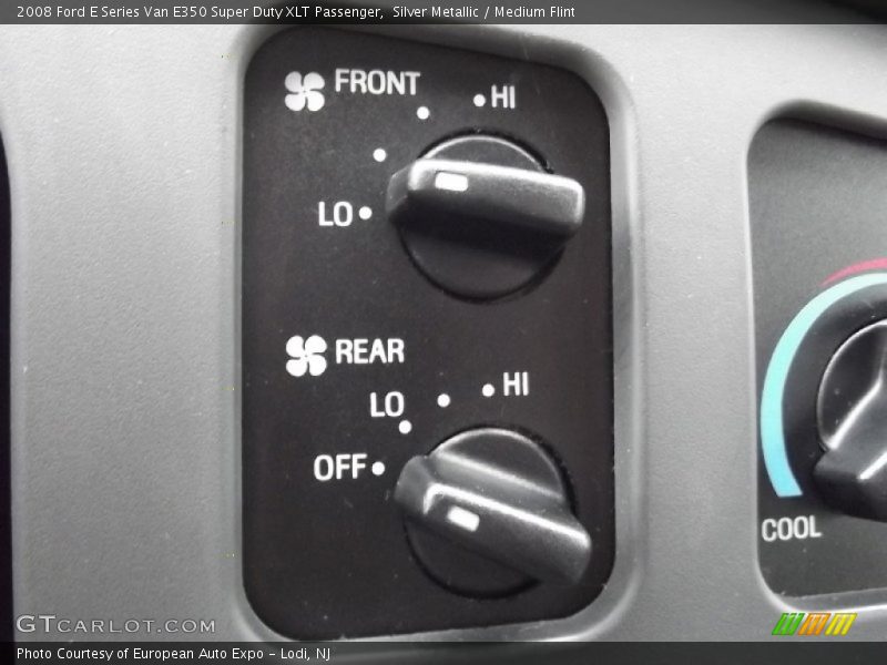 Controls of 2008 E Series Van E350 Super Duty XLT Passenger