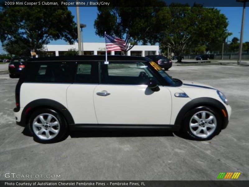 Pepper White / Black/Grey 2009 Mini Cooper S Clubman