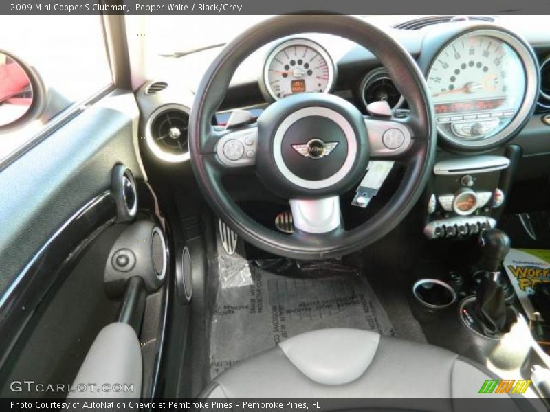 Pepper White / Black/Grey 2009 Mini Cooper S Clubman