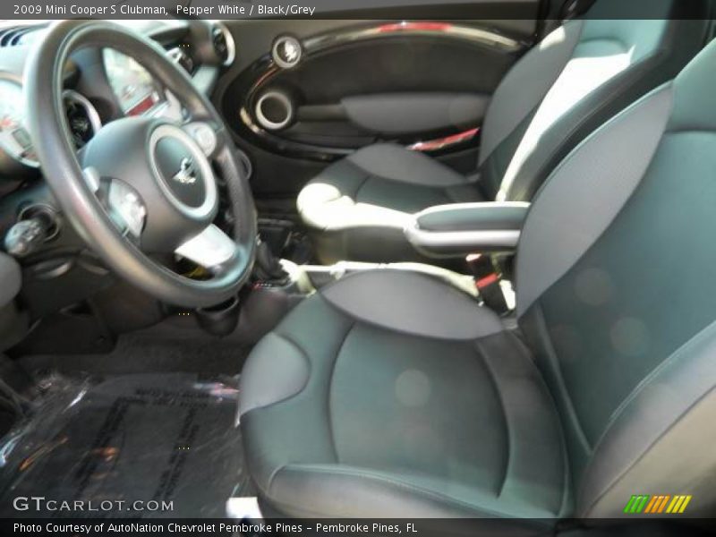 Pepper White / Black/Grey 2009 Mini Cooper S Clubman
