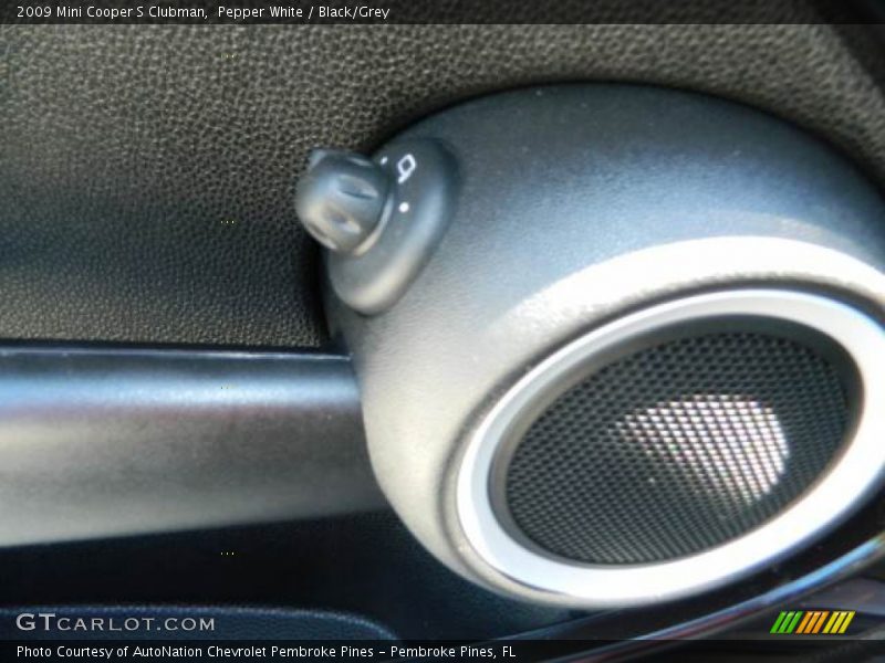 Pepper White / Black/Grey 2009 Mini Cooper S Clubman