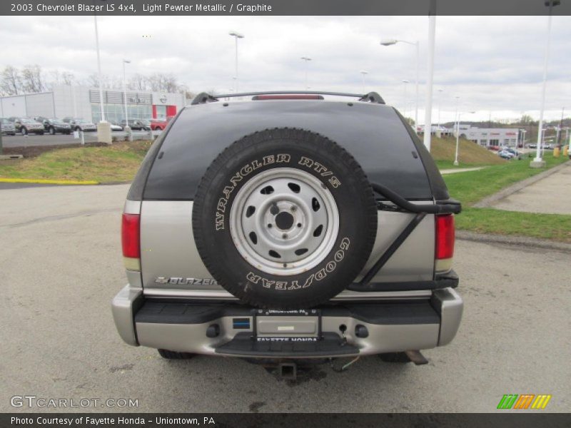 Light Pewter Metallic / Graphite 2003 Chevrolet Blazer LS 4x4