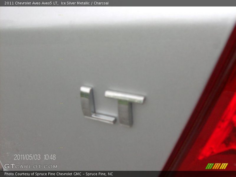Ice Silver Metallic / Charcoal 2011 Chevrolet Aveo Aveo5 LT